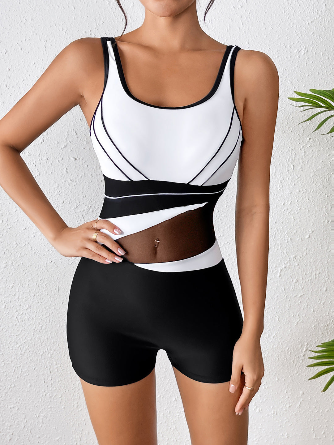 Damen Hochgeschlossener Sportbadeanzug mit modischem Netzdesign Drune