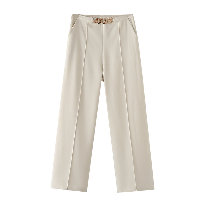 Damen nan dreiteiliges Anzugset mit Ketten‑Croptop, lockerem Blazer und hochtaillierter Bundfaltenhose Drune