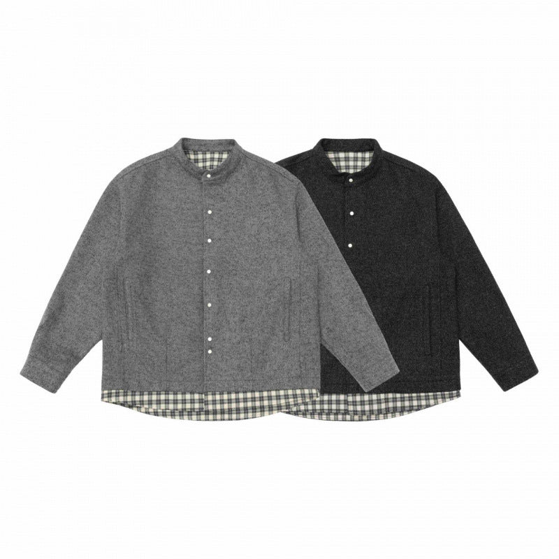 Unisex Oversize Wollmix-Hemdjacke mit Stehkragen, Druckknopfleiste und karierter Saumblende Drune