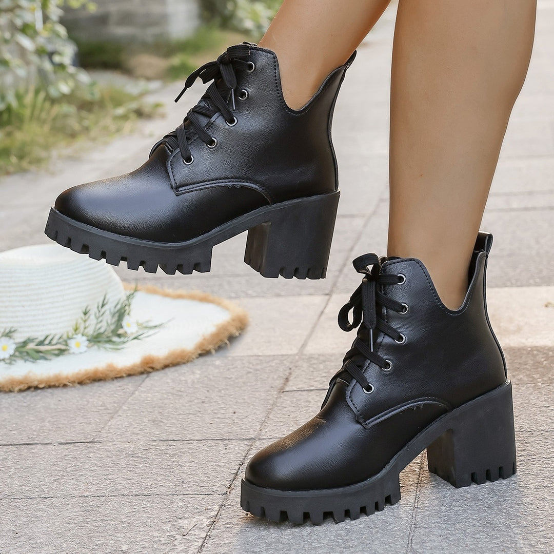 Damen Schnürstiefeletten mit robustem Blockabsatz und rutschfester Sohle Drune