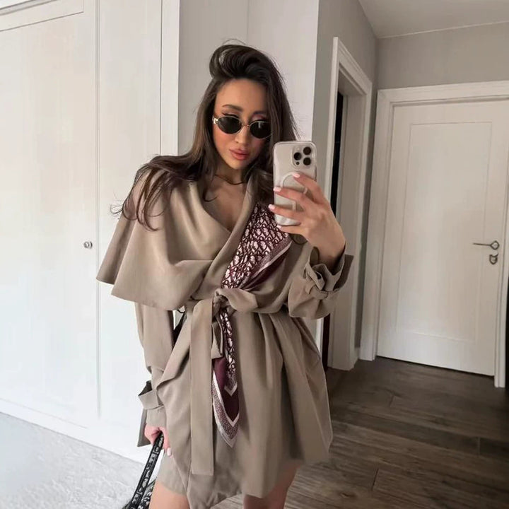 Damen Kurzer Asymmetrischer Wickelmantel mit Volant-Overlay und Bindegürtel Drune