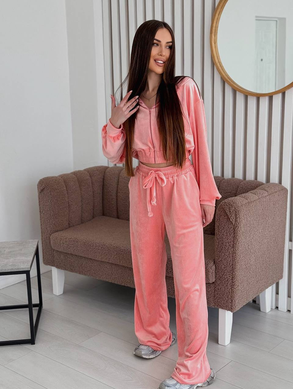 Damen Zweiteiliges Samt-Loungewear-Set mit Cropped-Zipjacke und weiter High-Waist-Sweathose Drune