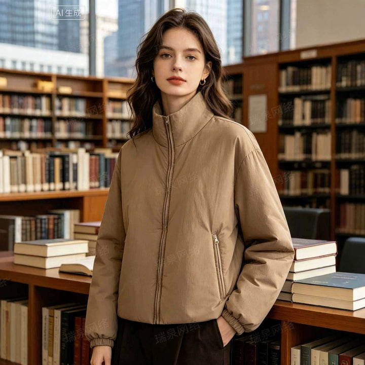 Damen Kurze Boxy‑Steppjacke mit hohem Stehkragen, Reißverschlusstaschen und elastischen Bündchen Drune