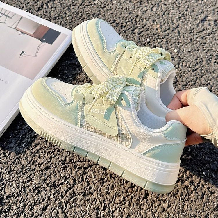 Damen Freizeit-Sneaker mit zweilagiger Wedgesohle, Tweedpaneel und geflochtenen Schnürsenkeln Drune