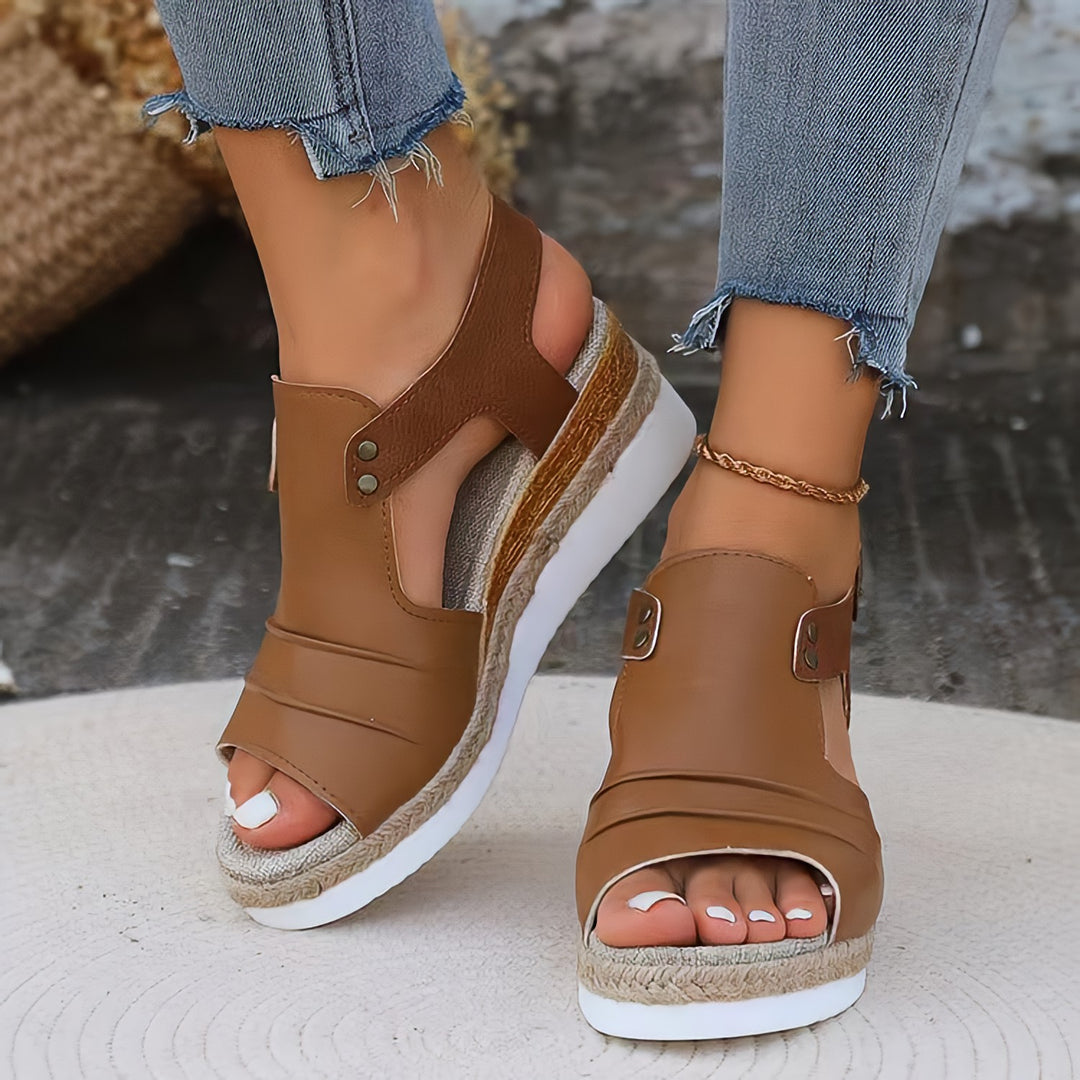 Damen nan Keilsandalette mit juteumwickeltem Espadrille-Plateau verstellbarem Fersenriemen und gepolstertem Komfortfußbett Drune