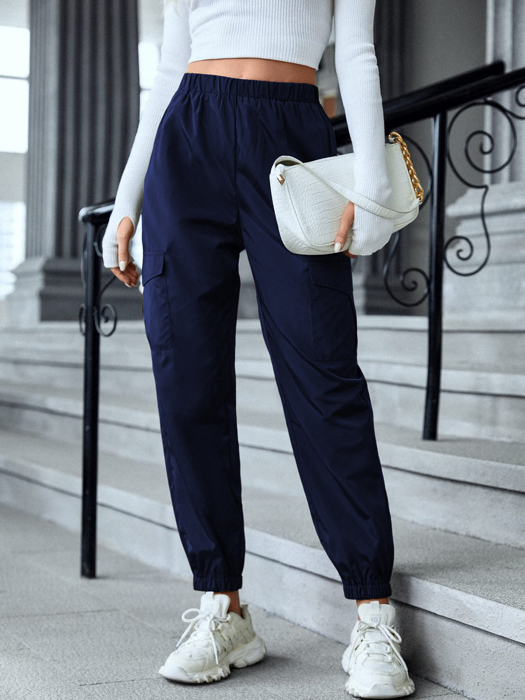 Damen Cargo-Hose im sportiven Design mit elastischem Bund und praktischen Taschen Drune
