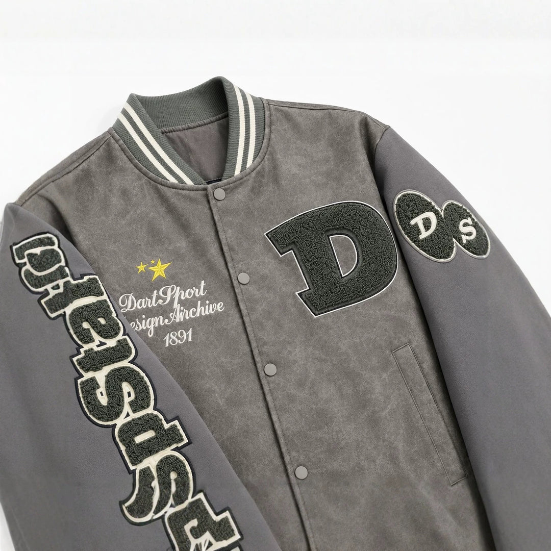 Herren Varsity-Bomberjacke im College-Stil aus Lederimitat mit Applikationen Drune
