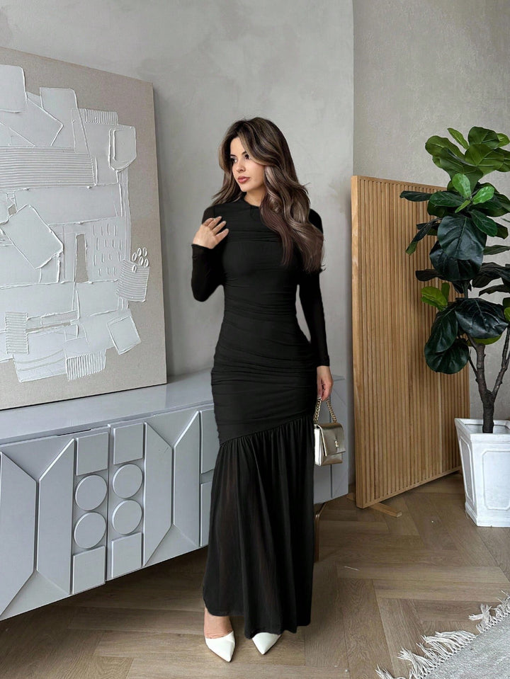Damen enganliegendes Maxikleid mit langärmeligem Sculpting-Oberteil, taillierter Raffung und transparentem Stufenrock Drune