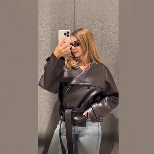 Damen trendige Lederjacke mit schickem Überwurfdesign Drune