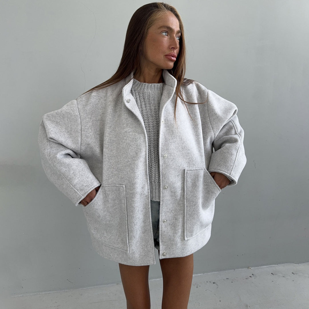 Damen oversized Wolljacke mit schlichten Knopfdetails und praktischen Taschen Drune