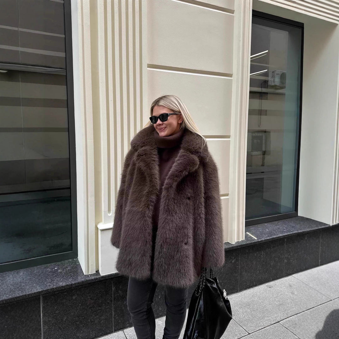 Damen Kurzer luxuriöser Kunstpelzmantel mit voluminösem Schalkragen und Boxy‑Silhouette Drune