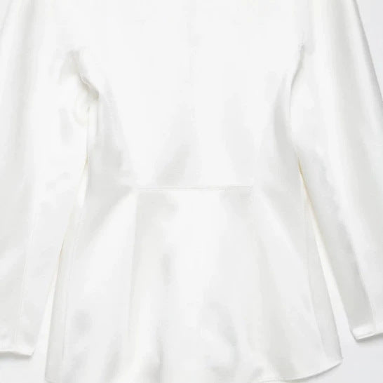 Damen Taillierte Blazerjacke mit asymmetrischer Knopfleiste und Rundhalsausschnitt Drune