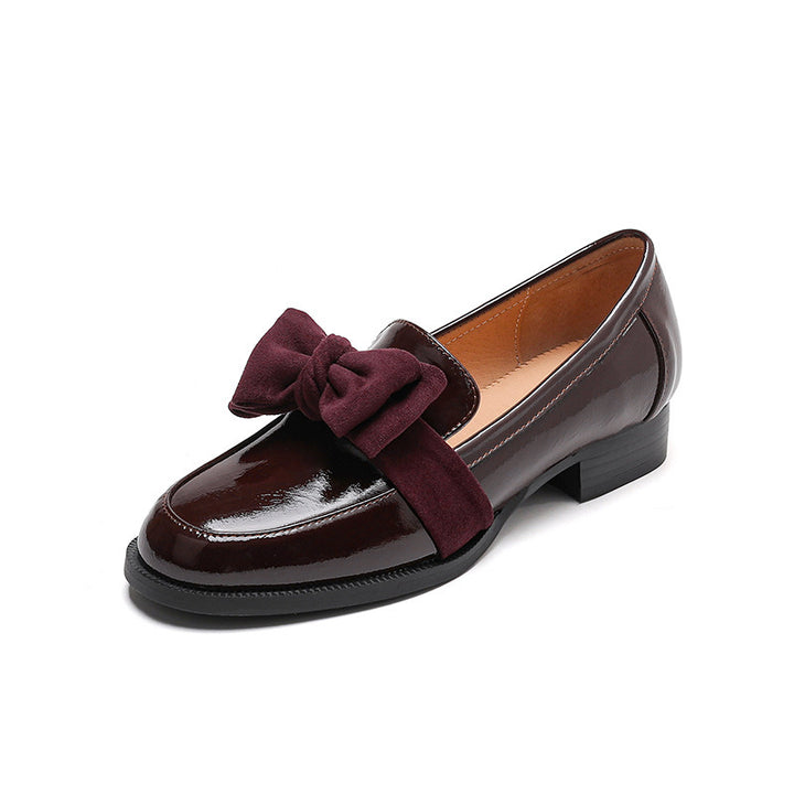 Damen Stylische Patentsleder Slipper mit Schleifendetail Drune