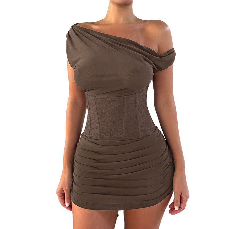 Damen Cocktailkleid mit asymmetrischem Ausschnitt und figurformendem Design Drune