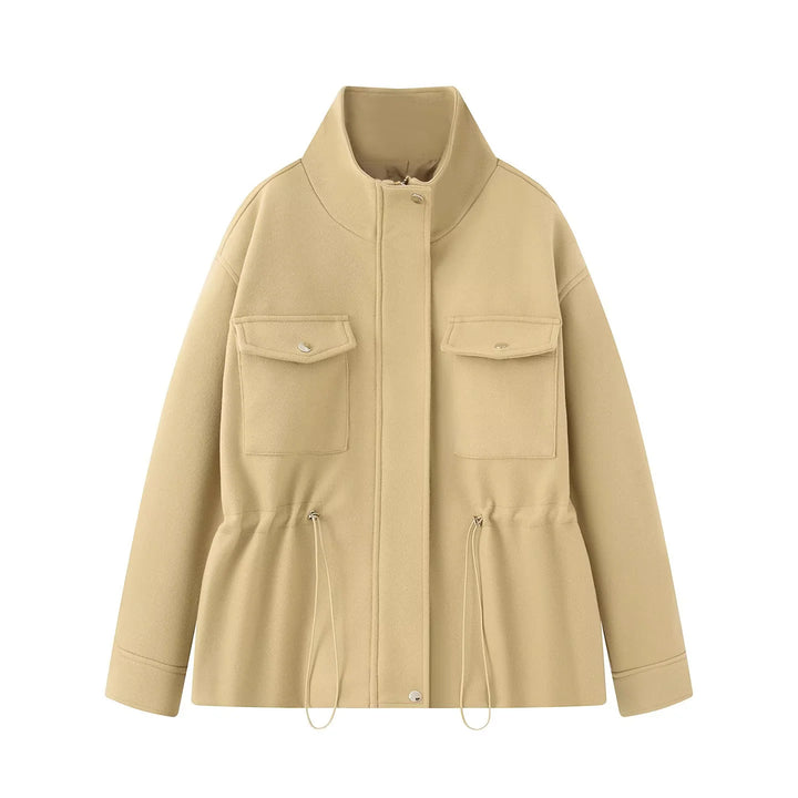 Damen nan taillierende Parka‑Jacke mit hohem Stehkragen, Tunnelzugtaillen und aufgesetzten Pattentaschen Drune