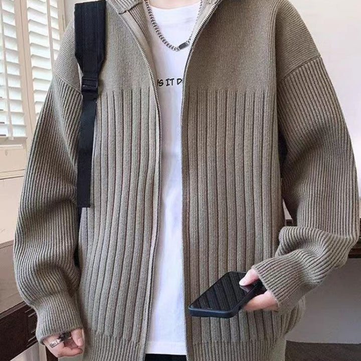 Herren Strickjacke mit modernem Schnitt und einzigartiger Rippenstruktur Drune