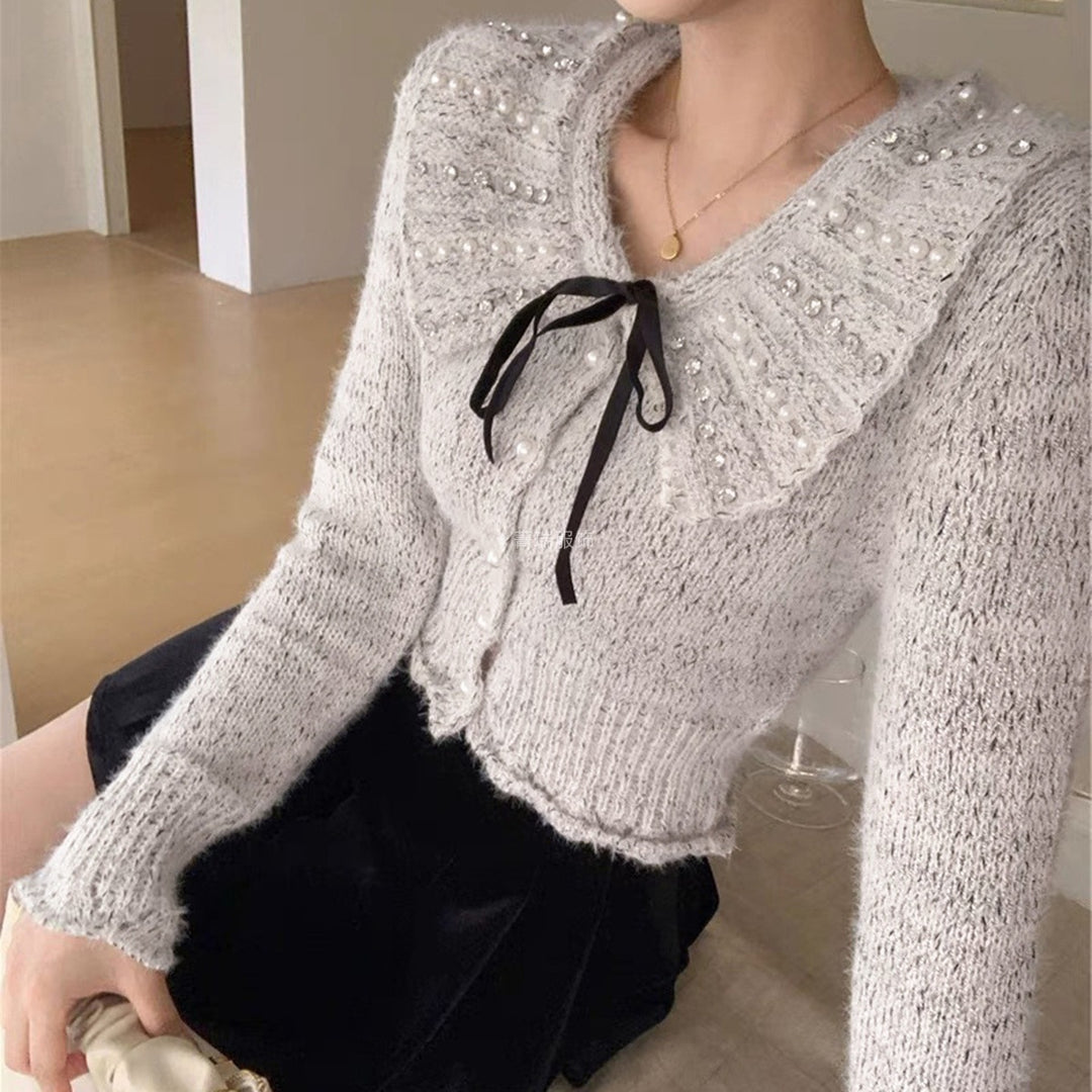 Damen Elegantes Strickoberteil mit Rüschenkragen und dekorativen Perlen Drune