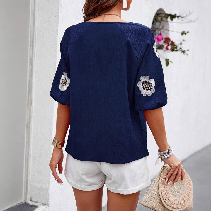Damen Boho-Bluse mit V-Ausschnitt, floraler Stickerei und Kurzarm Drune