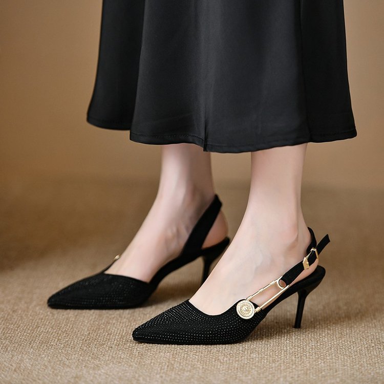 Damen nan spitze Pumps mit Fersenriemchen T-Riemen und Medaillonapplikation Drune