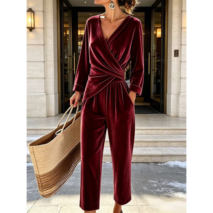 Damen Samt-Jumpsuit mit Wickeloberteil, taillierter Drapierung und weitem knöchellangem Bein Drune