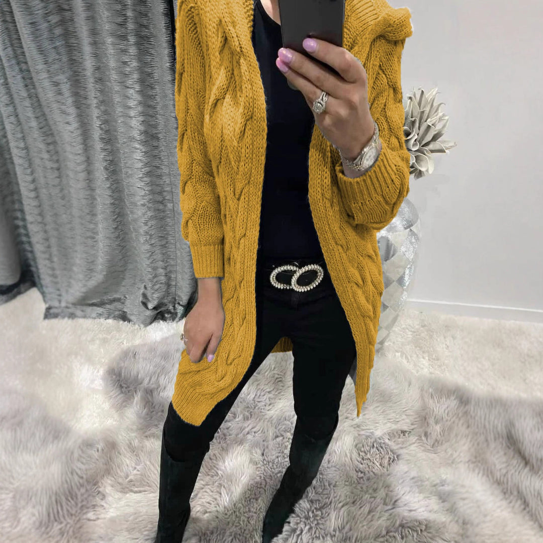 Damen Strickjacke mit tiefen Taschen und kunstvollem Zopfdesign Drune