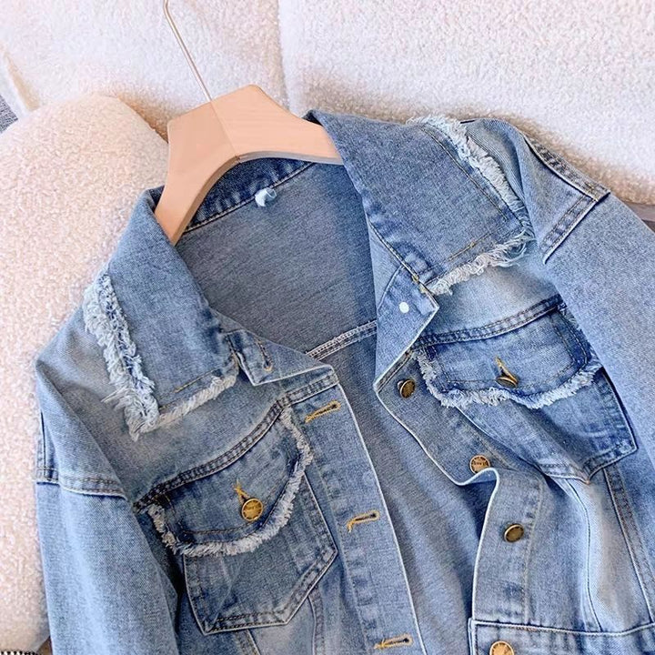 Damen cropped Denimjacke mit Fransen und Knopfdetails Drune
