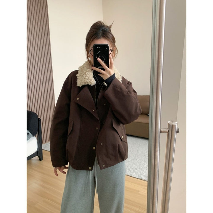 Damen Kurze Oversize-Bomberjacke mit Teddykragen und Druckknopfdetails Drune
