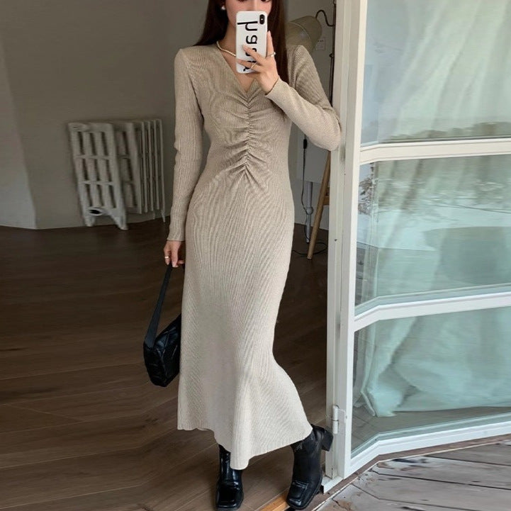 Damen Langarm-Strickkleid mit raffiniertem V-Ausschnitt und tailliertem Schnitt Drune