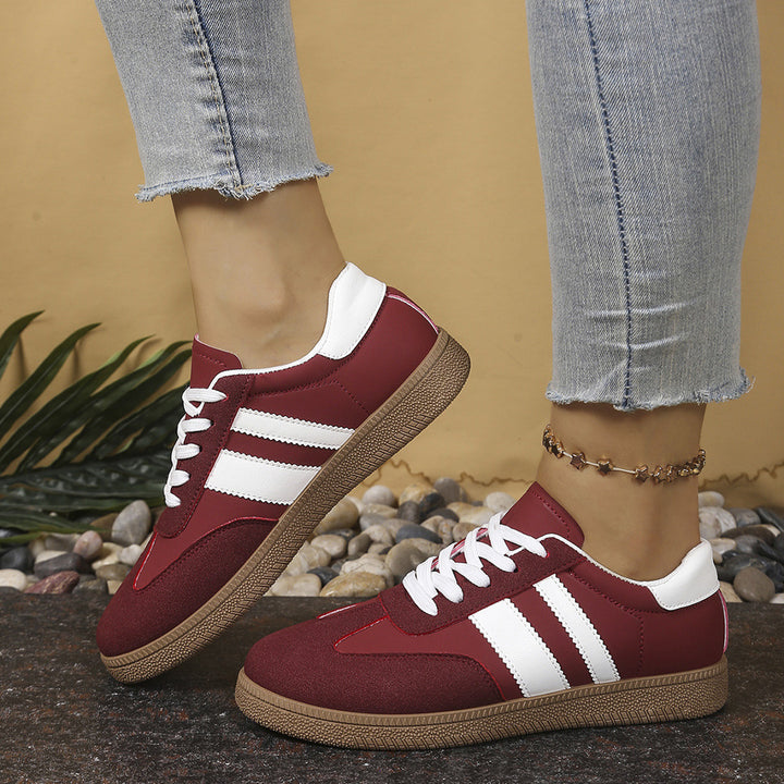 Damen Retro-Sneaker mit Wildleder-Optik, Gumsohle und kontrastierenden Streifen Drune