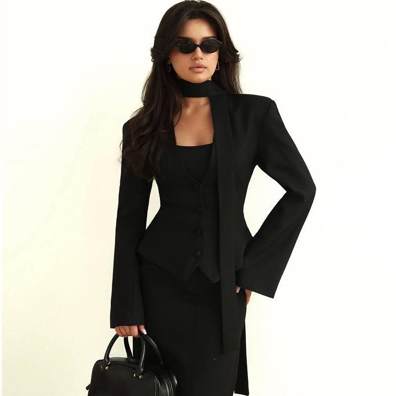 Damen Taillierter Blazer mit Bindeschal und figurbetonter Weste Drune