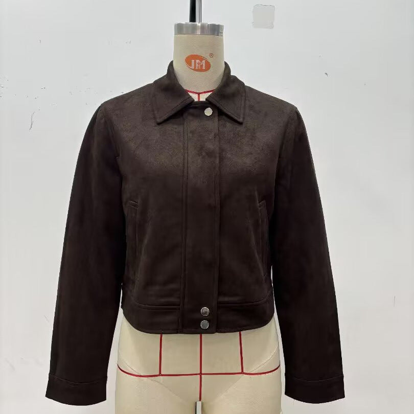 Damen 30+ kurz geschnittene Veloursjacke im Blousonstil mit Hemdkragen und verdeckter Druckknopfleiste Drune