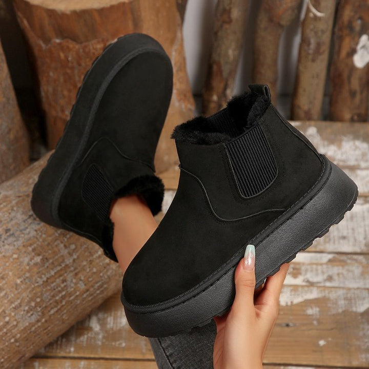 Damen Gefütterte Chelsea‑Stiefeletten aus Wildlederoptik mit elastischer Seitenblende und profilierter Gummisohle Drune