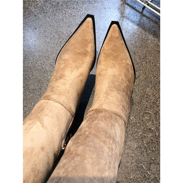 Damen Overknee-Stiefel aus Veloursoptik mit spitzer Zehenform und schmalem Absatz Drune