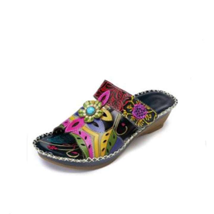 Damen Keil‑Pantolette mit Blumendekor und handgefertigten Lederapplikationen Drune