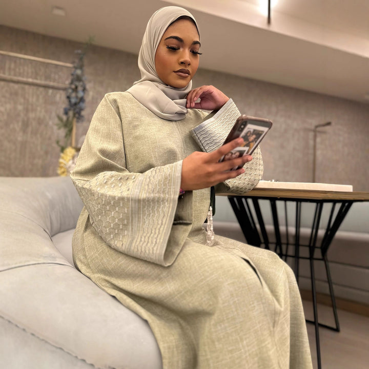 Damen elegante Maxikleid mit modischen Trompetenärmeln und feinen Details Drune