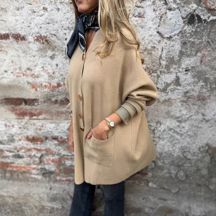 Damen Oversize Strickmantel-Cardigan mit aufgesetzten Taschen und Zierknöpfen Drune