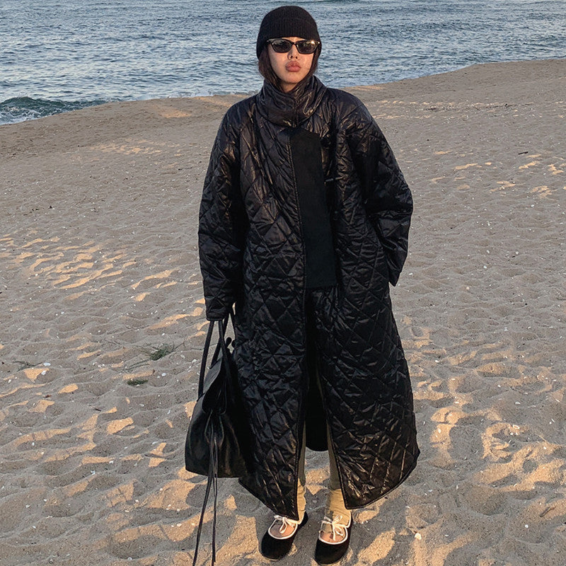 Damen Maxilanger Steppmantel mit Karosteppung und Oversize-Schnitt Drune