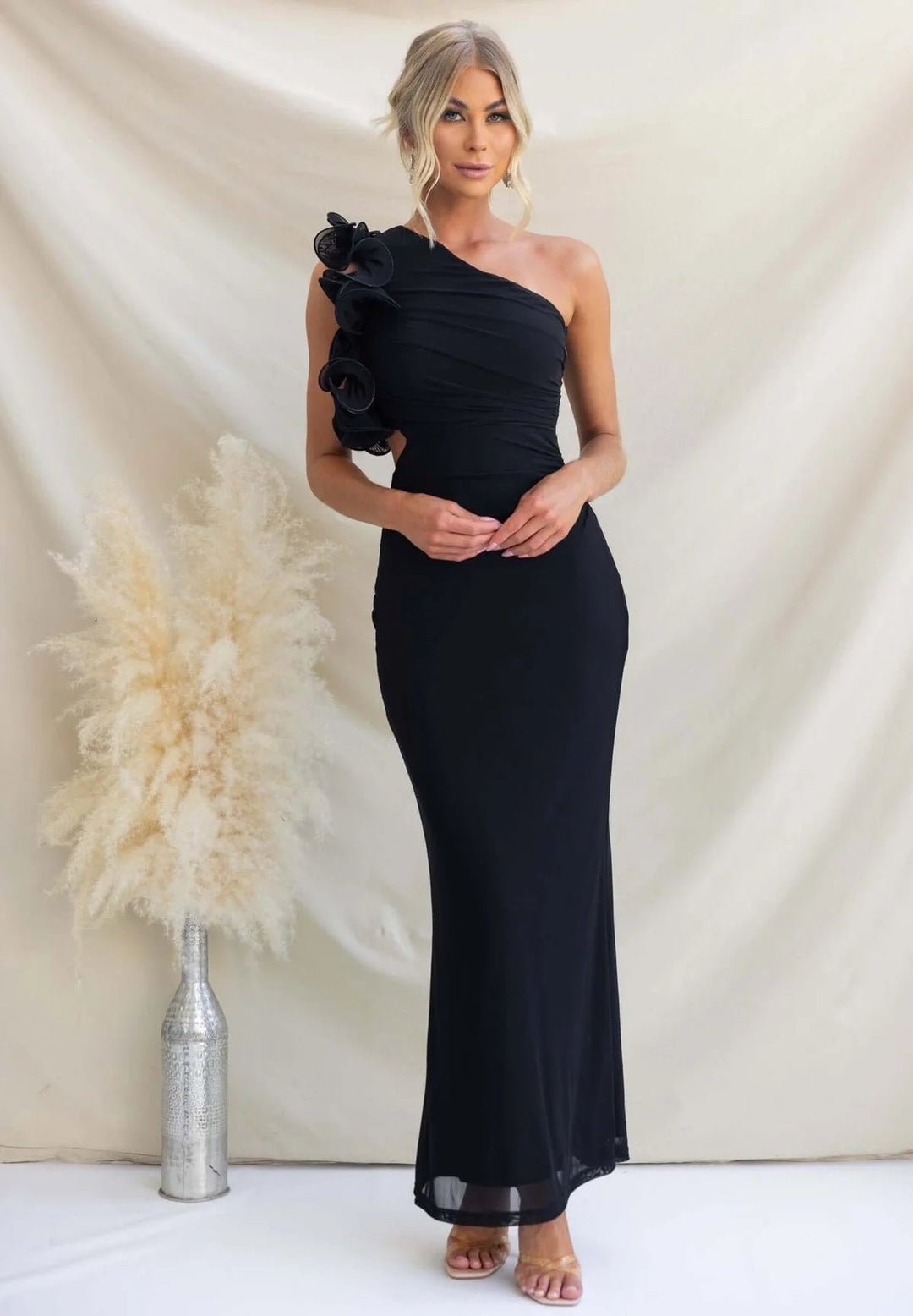 Damen Elegantes Rüschen-Maxikleid mit einem schulterfreien Design und figurbetontem Schnitt Drune
