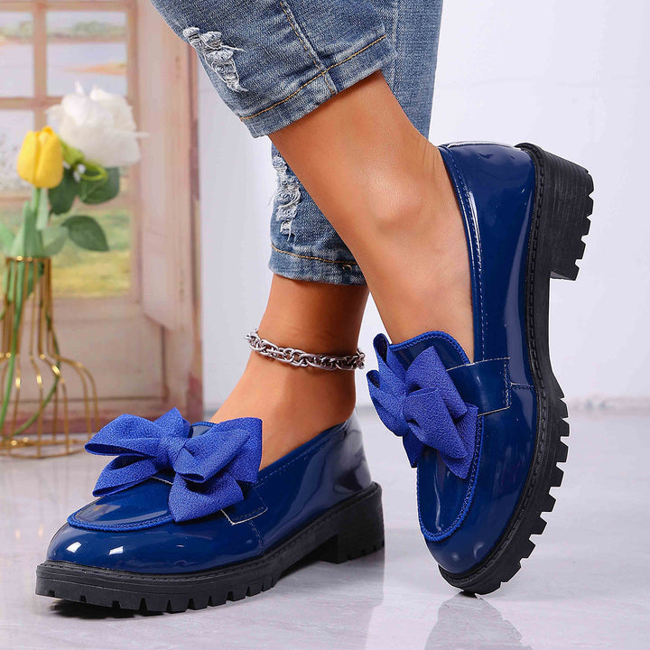 Damen Plateau-Loafer aus Lackimitat mit profilierter Gummisohle und Zierschleife Drune
