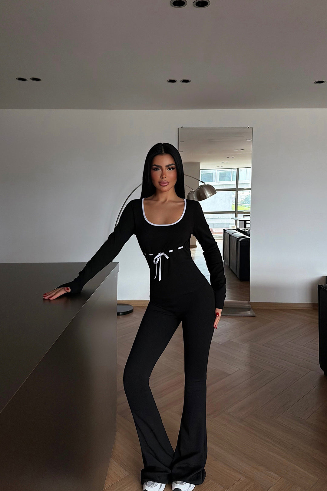 Damen langärmliger Kombinationstransformationsanzug mit Bindeband Drune
