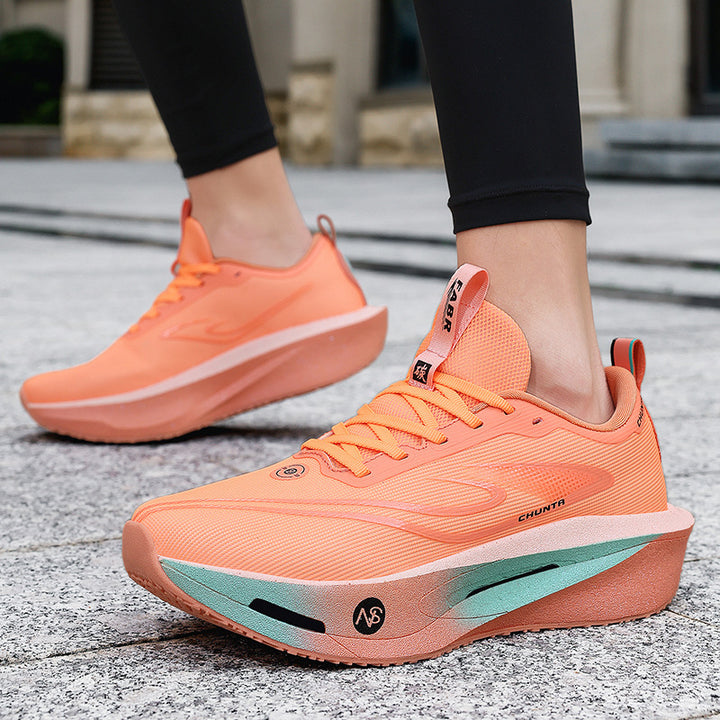 Unisex fließende Race-Performance-Sneaker mit hochprofilierter reaktiver Schaum-Zwischensohle und nahtlosem Leichtstrick-Obermaterial Drune