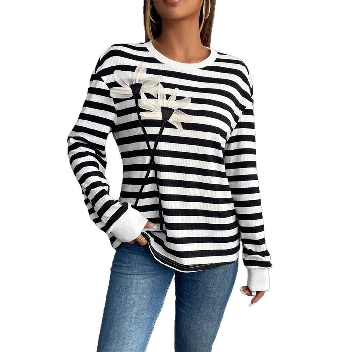 Damen nan gestreiftes Ripp-Langarmshirt mit dreidimensionaler Blumenapplikation und Rundhals Drune