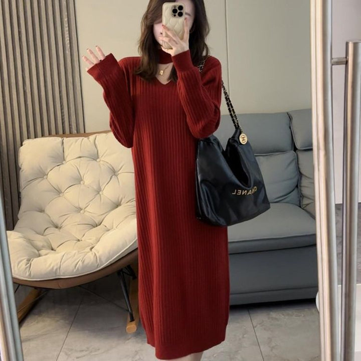 Damen Strickkleid mit tiefem V-Ausschnitt und strukturiertem Rippdesign Drune
