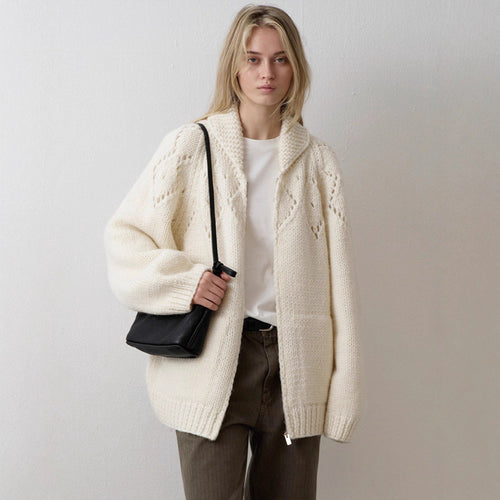 Damen Grobstrickjacke mit zeitlosem Design und modernen Details Drune