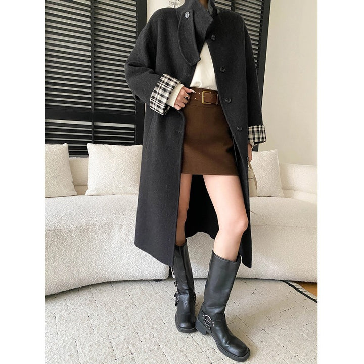 Damen eleganter Wollmantel mit Karo-Akzenten und hoher Knopfleiste Drune