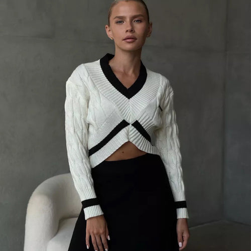 Damen cropped Strickpullover mit V-Ausschnitt und Kontrastdetails Drune