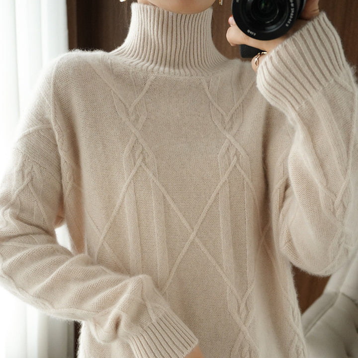 Damen Weicher Mohair‑Look Pullover mit hohem Rippkragen, Zopfmotiv und kastiger Oversize‑Passform Drune
