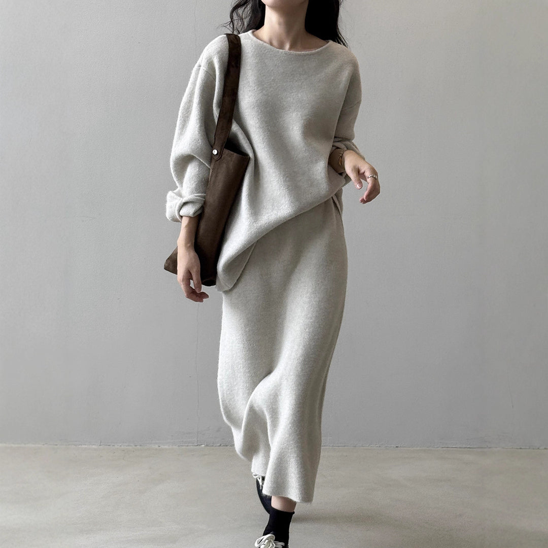 Damen Kuscheliges Strick-Set Oversize-Pullover mit weitem Rundhalsausschnitt und Midirock Drune