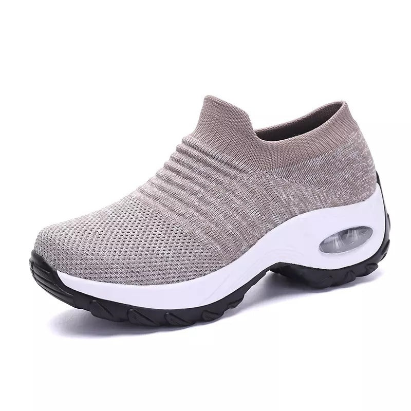 Damen Slip-On Strick-Sneaker mit sockenähnlichem Schaft und Luftkissen-Plateausohle Drune