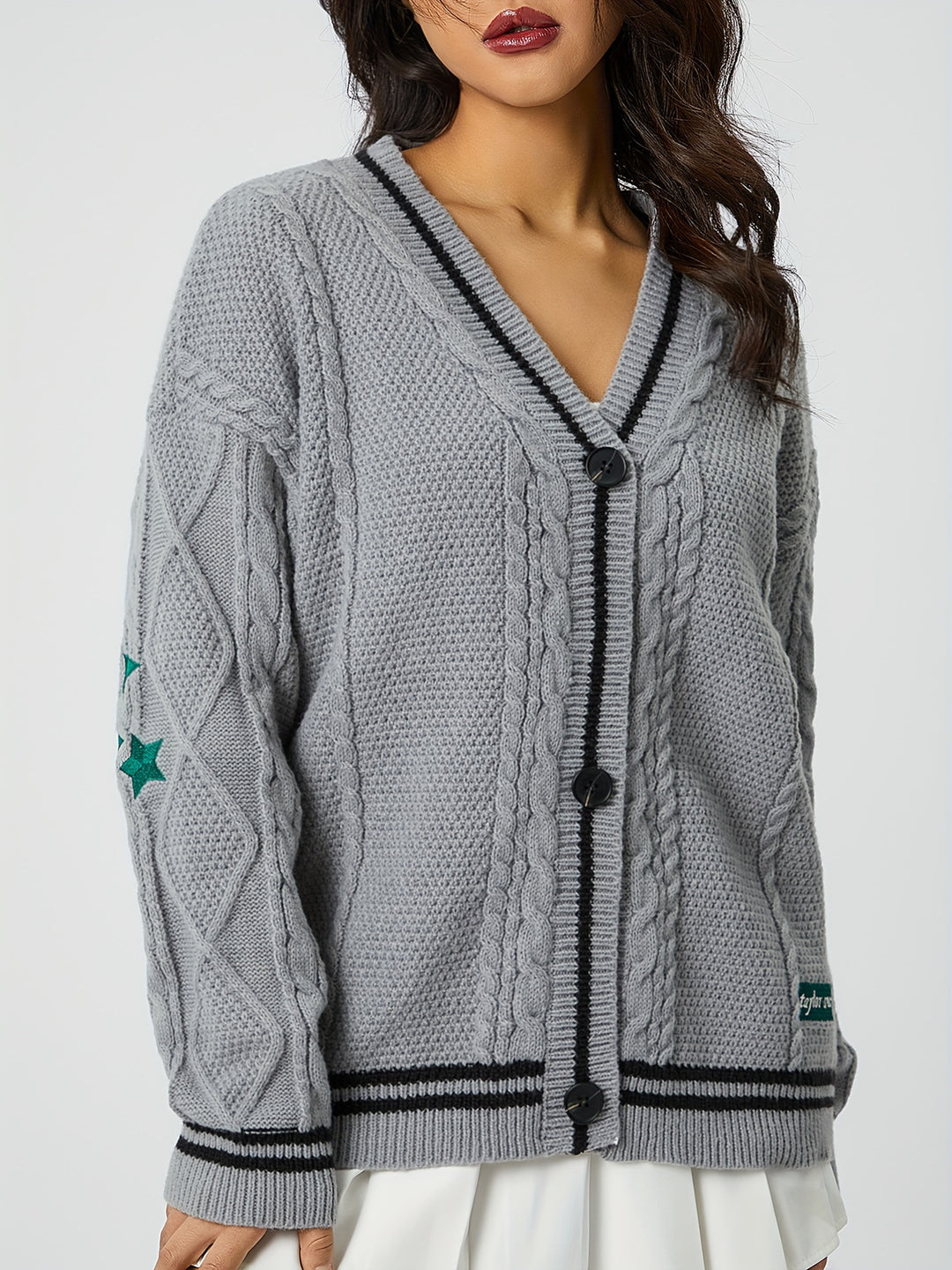 Damen nan oversized Zopfstrick Cardigan mit V-Ausschnitt und kontrastierenden Strickkanten Drune